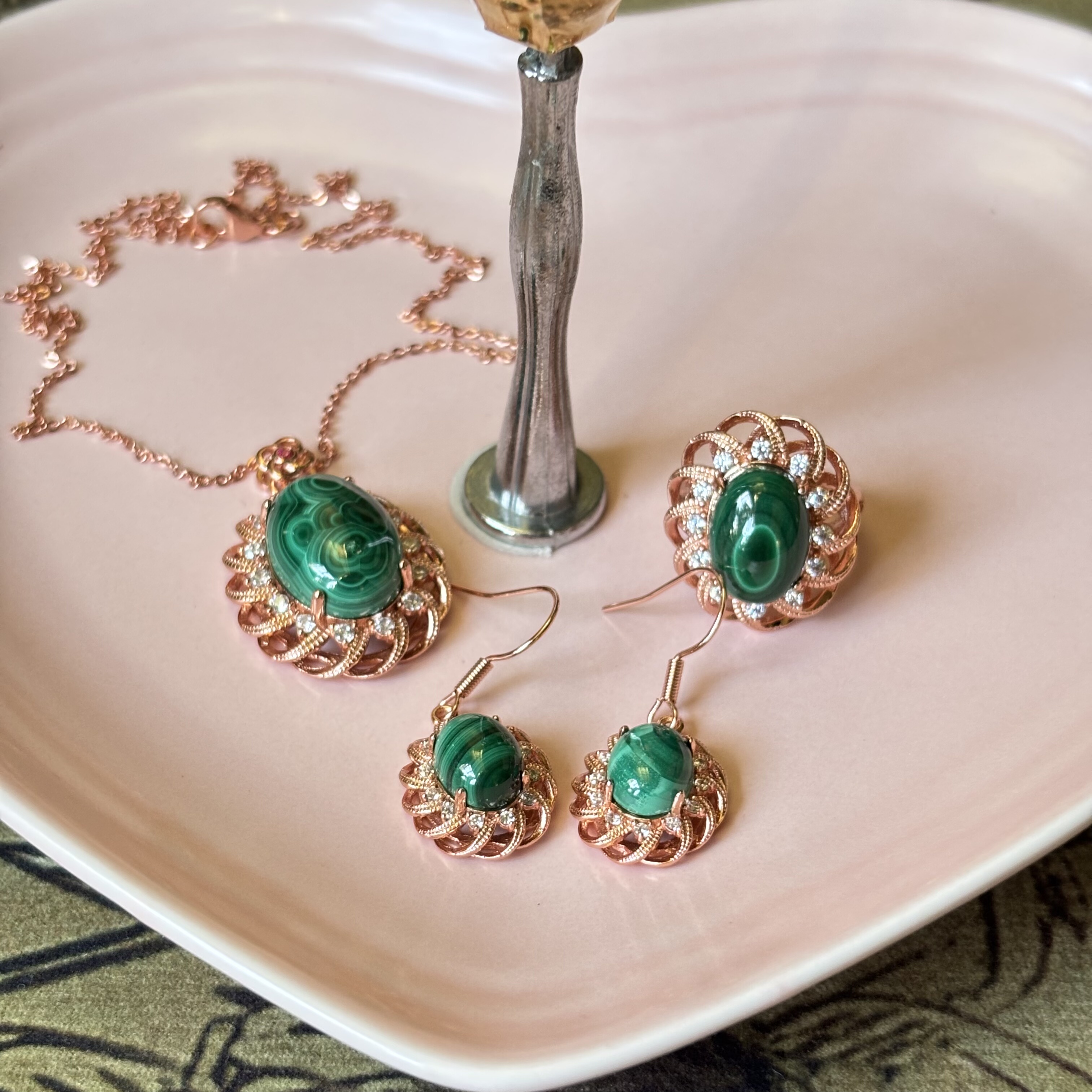 天然孔雀石项链吊坠耳坠戒指女气质绿色复古简约三件套孔雀石耳钩