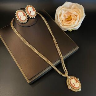 中古复古宫廷风做旧金电镀浮雕珍珠卡梅奥双层项链耳钉美人头像