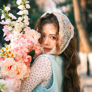 法式文艺头巾发带女田园风碎花包头三角巾海边防晒方巾三角形丝巾