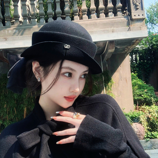 造型感法式轻奢翘边开叉羊毛呢礼帽女秋冬圆顶保暖褶皱短檐盆帽子