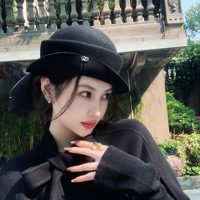 造型感法式轻奢翘边开叉羊毛呢礼帽女秋冬圆顶保暖褶皱短檐盆帽子