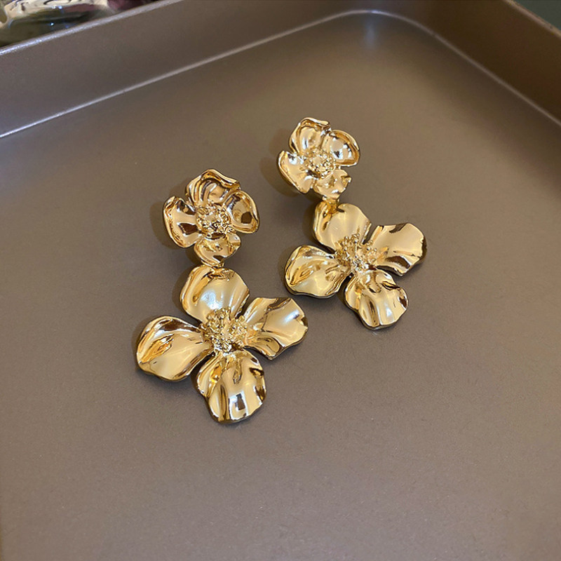 手工金属冷淡风花朵耳环欧美夸张设计感耳钉轻奢耳饰花瓣
