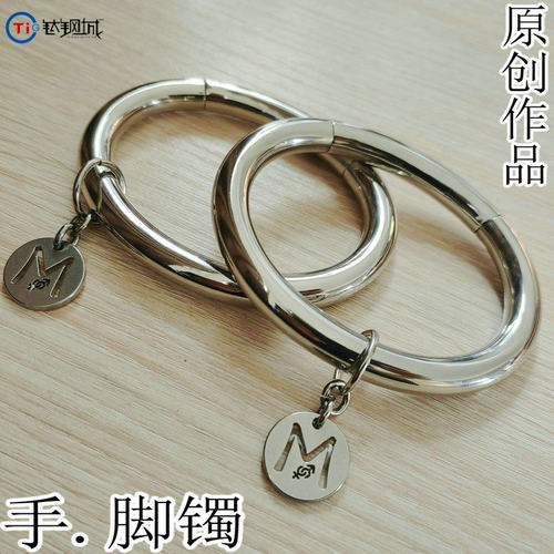 不掉色防过敏钛钢城手镯时尚