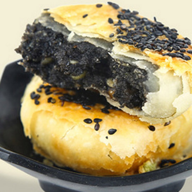 西区老大房椒盐黑麻月饼苏式薄酥皮脆咸味散装上海特产黑芝麻老式