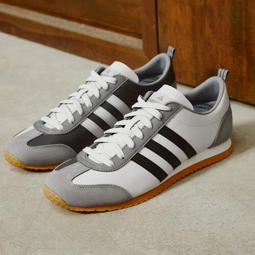 Adidas阿迪达斯 VS JOG 2.0 男女复古轻便低帮运动休闲鞋 JS1033