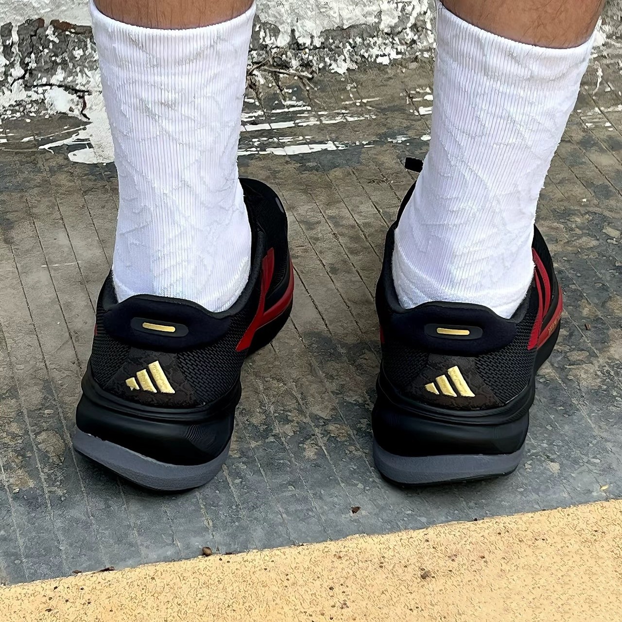 Adidas/阿迪达斯训练跑步鞋图片