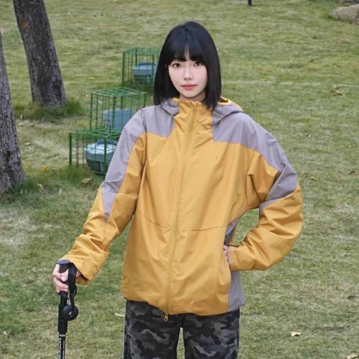 阿迪达斯保暖女2025秋冬新款抓绒内胆防风防水运动户外登山徒步服