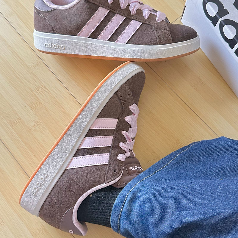 Adidas/阿迪达斯休闲板鞋