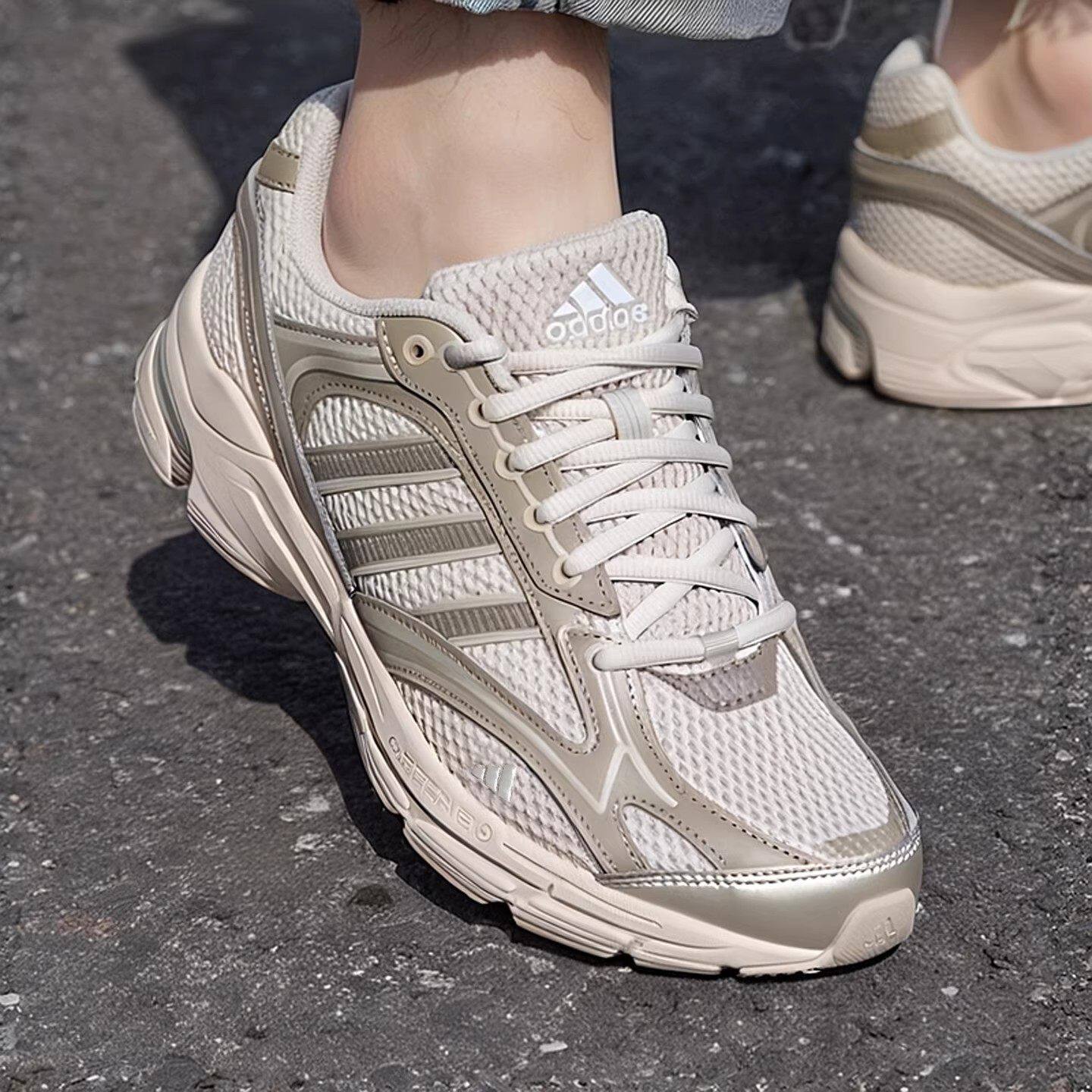 阿迪达斯男女鞋新款透气网面缓震跑步鞋SPIRITAIN休闲复古老爹鞋