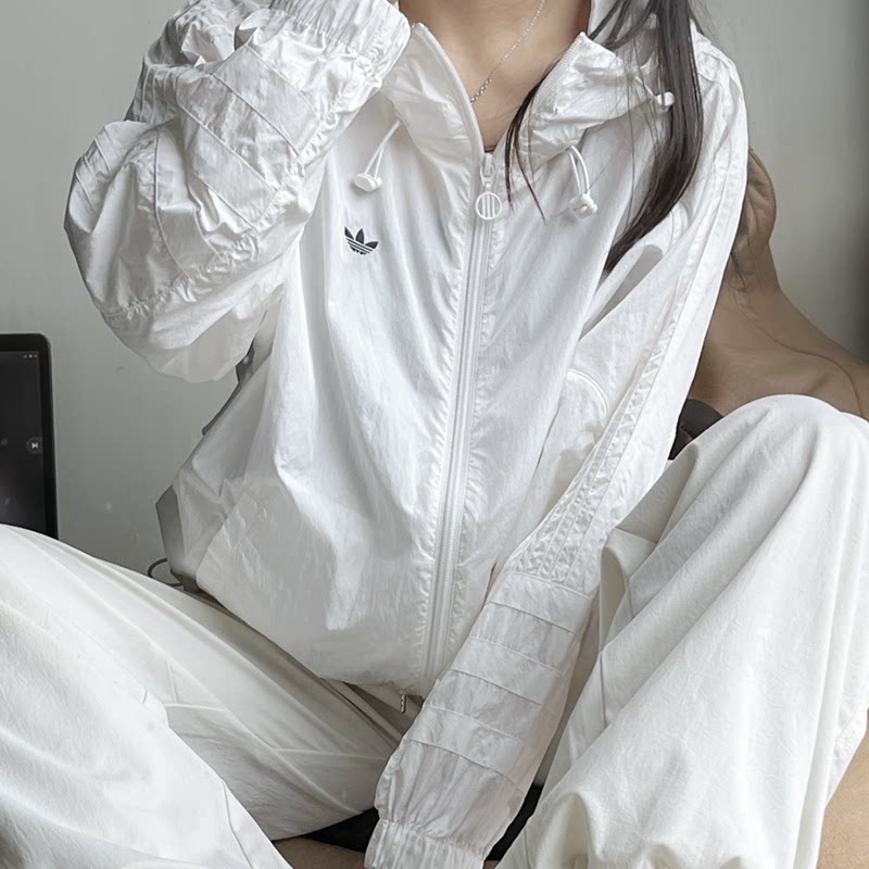 正品Adidas阿迪达斯防晒衣女款2026夏新款时尚连帽轻薄款防风外套