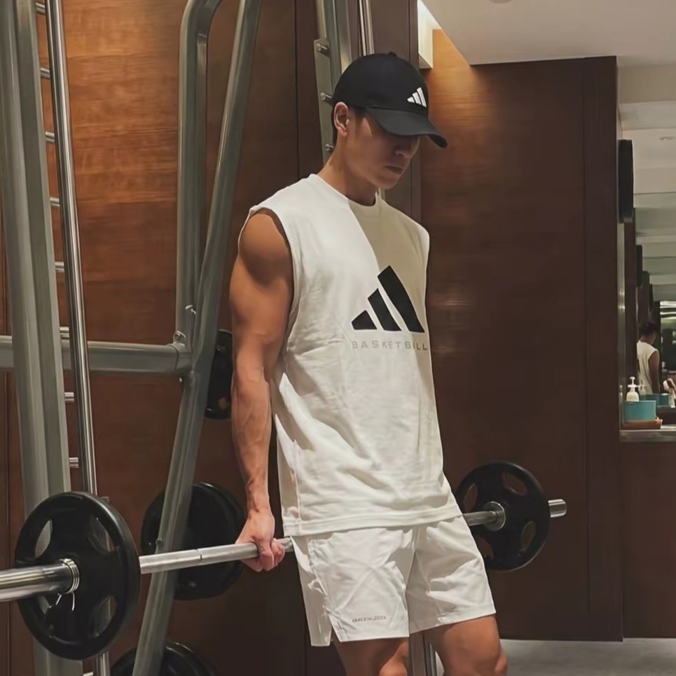 阿迪达斯 adidas白色篮球背心男装运动服健身跑步T恤正品JX5590