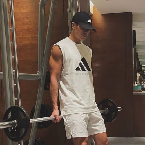 阿迪达斯 adidas白色篮球背心男装运动服健身跑步T恤正品JX5590