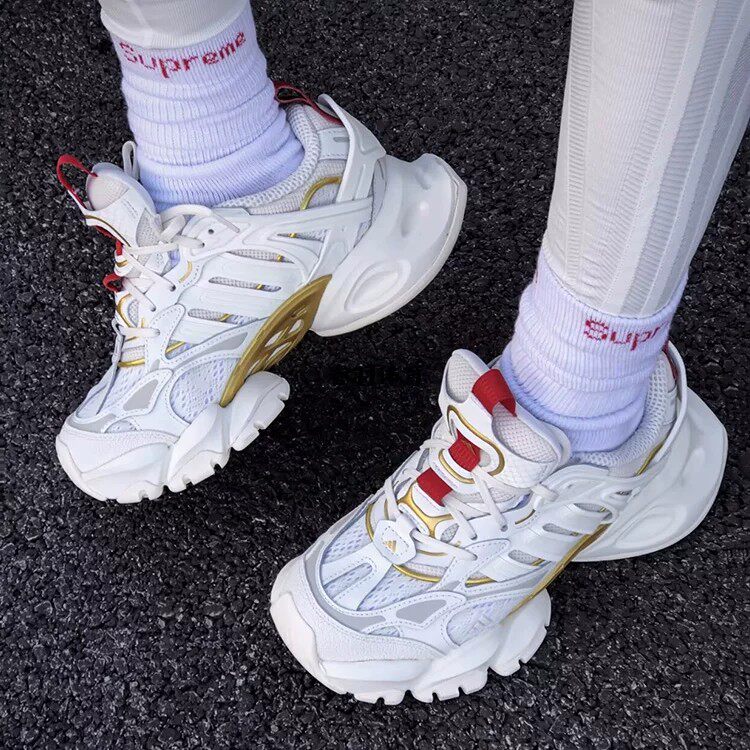 阿迪达斯Adidas XLG RUNNER DELUXE 白色 低帮休闲跑步鞋 JQ2973图片