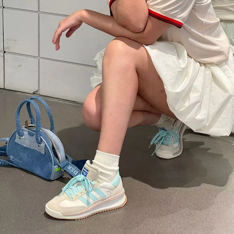 adidas阿迪达斯正品三叶草跑步鞋女款增高防滑男生运动鞋【特惠】