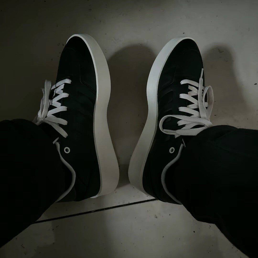 Adidas阿迪达斯春冬款高帮防滑耐磨板鞋男女舒适休闲运动鞋JI0382