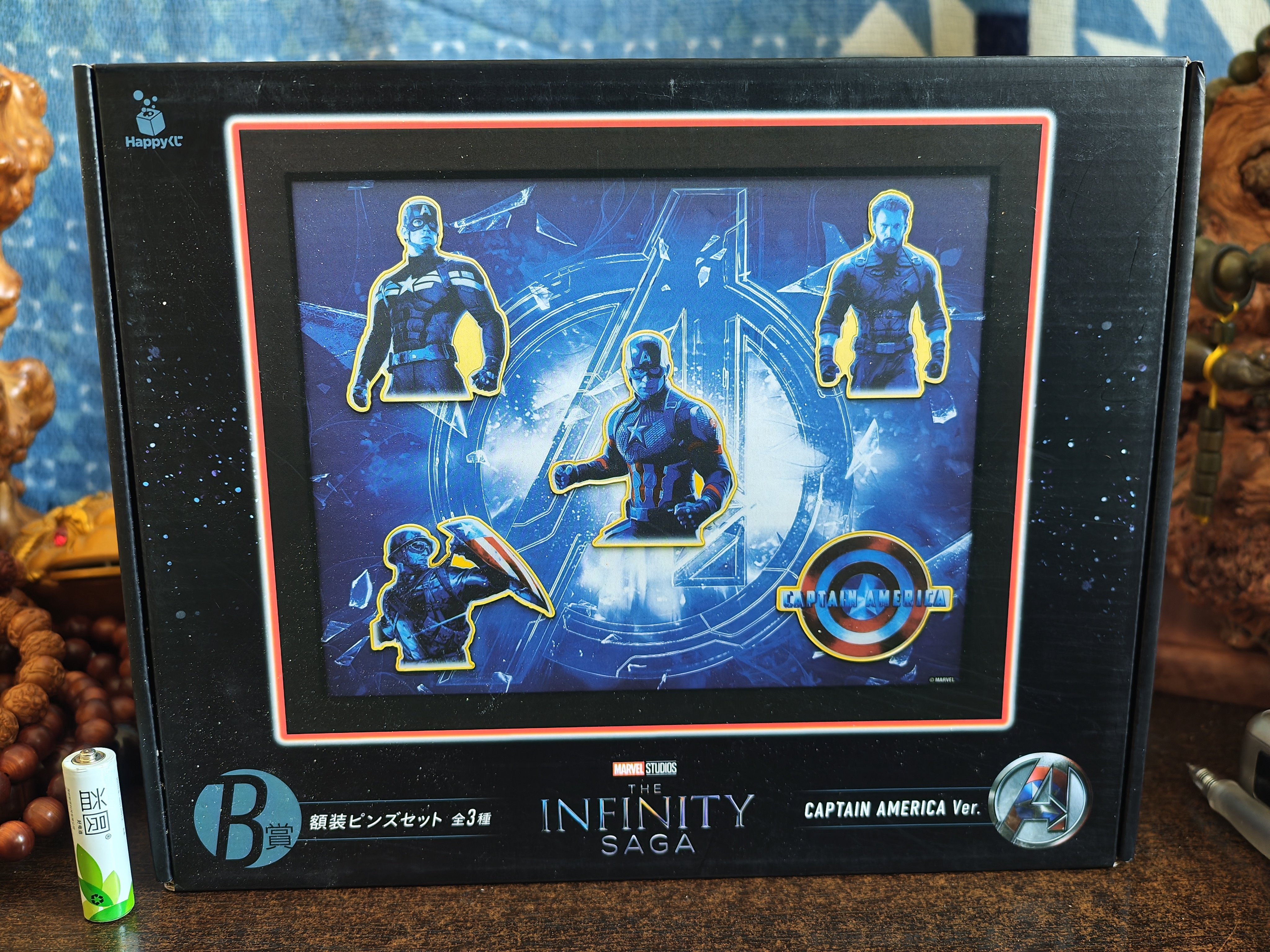 漫威复仇者联盟美队系列摆台徽章手办模型公仔摆件景品玩具