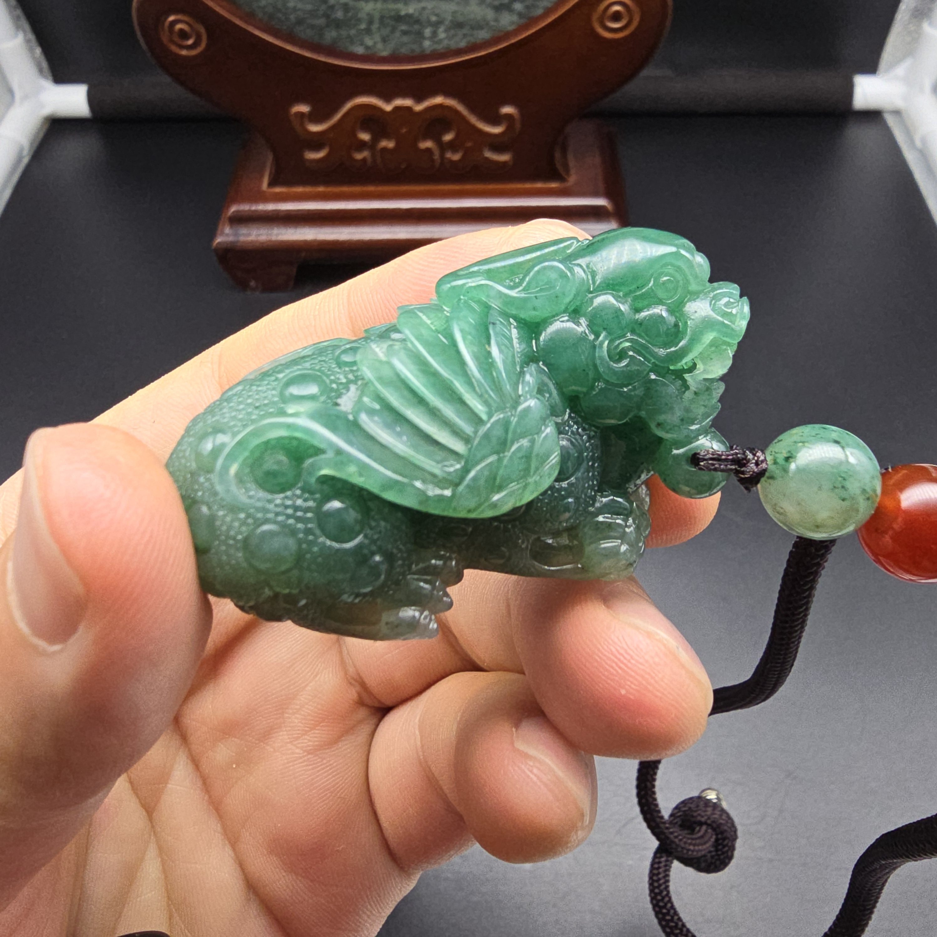 独山玉独玉玉石冰透天蓝料飞天貔貅招财挂件复古吊坠