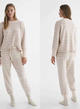 O 软绵绵半边绒米色条纹家居套装 NK210291