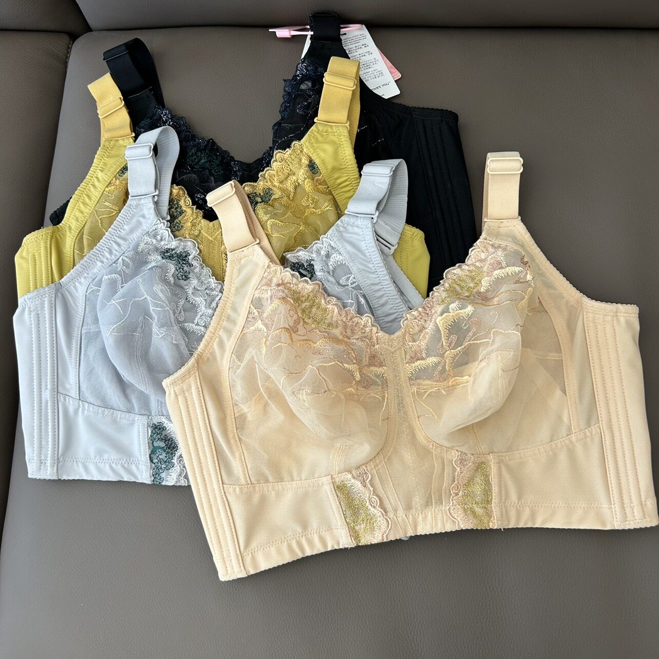 美容院裸感立挺杯90度大胸显小调整型内衣女文胸大码收副乳防下垂