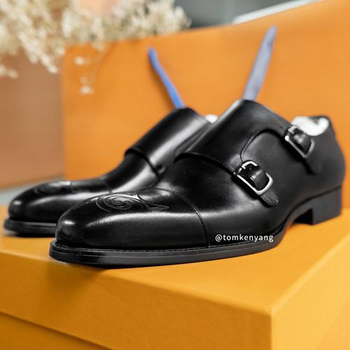 复刻L家孟克鞋西装修