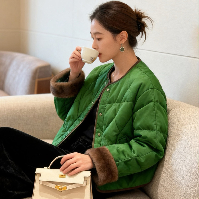 高端进口水貂毛拼接~ 绿色短款新中式羽绒服女冬90白鹅绒国风外套