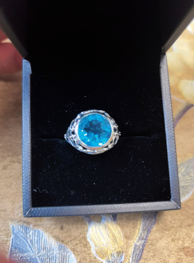 【BW古董】亚历山大变石古董戒，活口