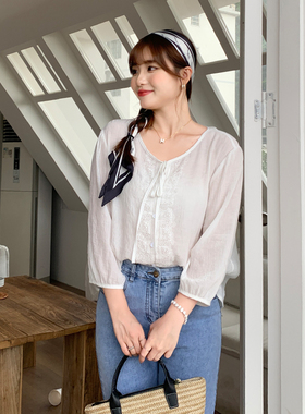 大码女装早秋法式圆领衬衣韩版ins系带拼接蕾丝花边衬衫上衣31763