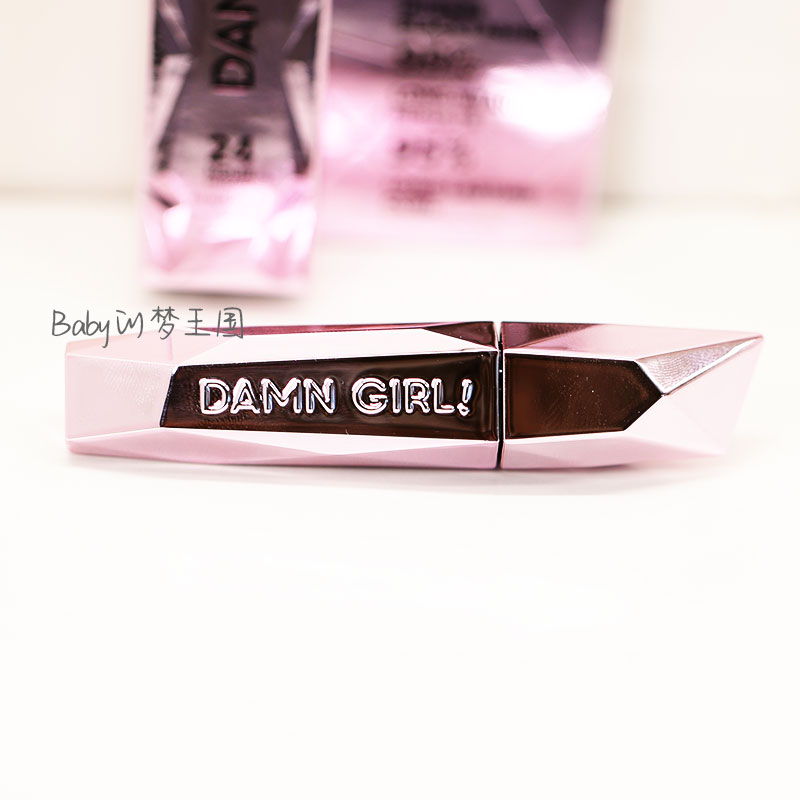 美国 Too Faced Damn Girl 24小时浓密卷翘纤长睫毛膏 中小样6ml