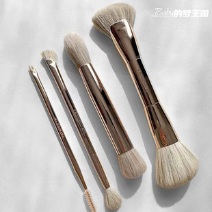 美国 Patrick ta 双头化妆刷 散粉眼影粉底鼻影腮红轮廓刷眉刷