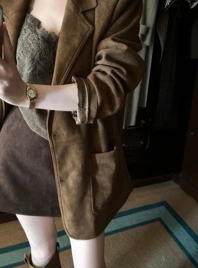 2025秋冬新款韩系气质皮衣外套设计感吊带背心高腰半身裙三件套装