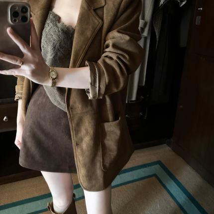 2025秋冬新款韩系气质皮衣外套设计感吊带背心高腰半身裙三件套装