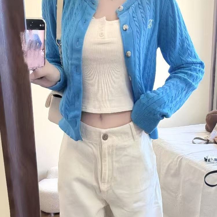 纯色麻花针织开衫女秋季新款学院风显瘦软糯韩系圆领长袖毛衣外套