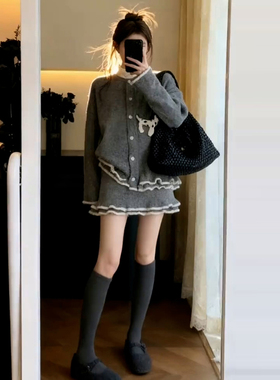 灰色针织毛衣套装裙子女秋冬季2025新款小个子香风韩系穿搭一整套
