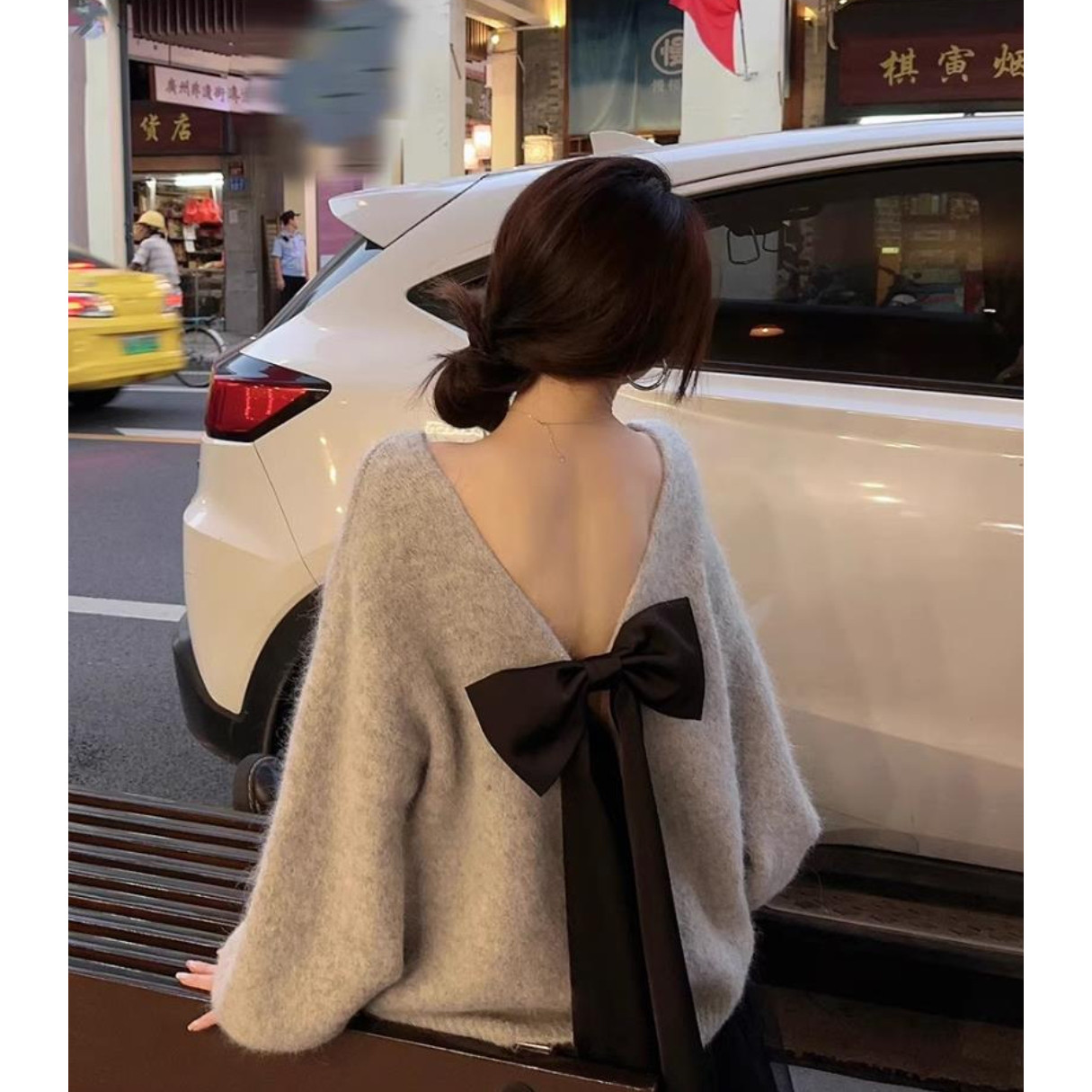 慵懒风露背蝴蝶结圆领毛衣女秋季复古长袖针织衫宽松显瘦灰色上衣