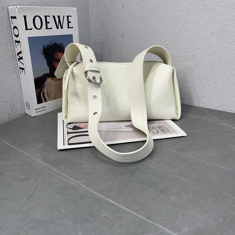 2026新款韩版休闲软皮波士顿枕头包简约纯色单肩包质感百搭斜跨包