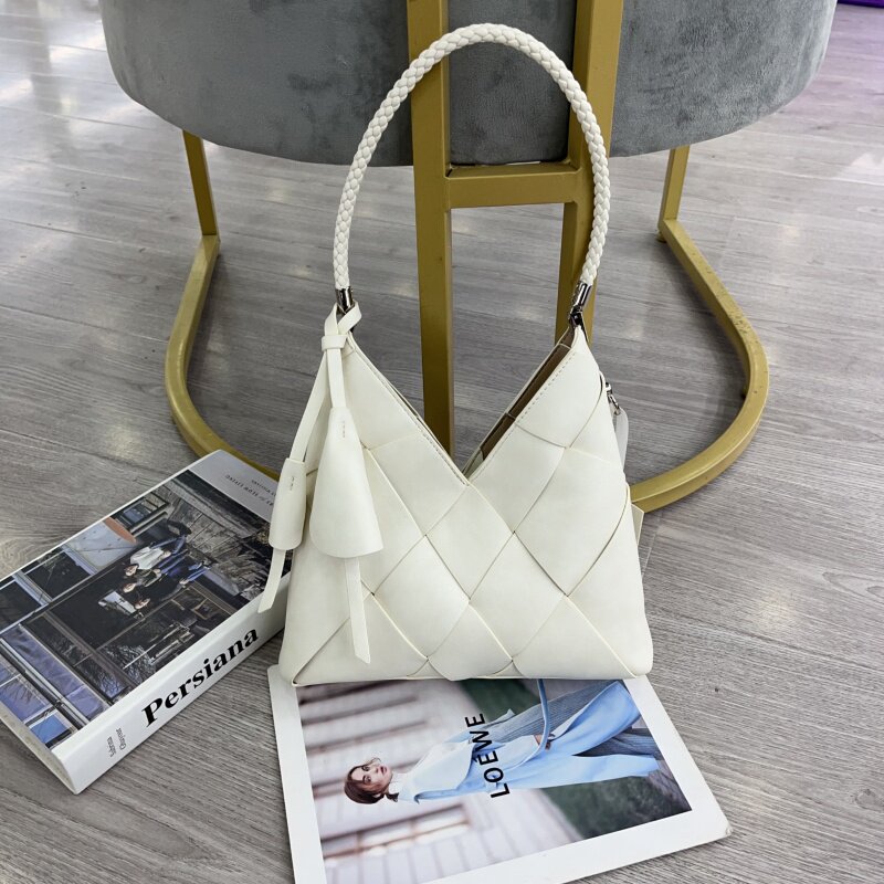 2026新款韩版手工编织水桶包小众设计百搭腋下单肩包手提包子母包