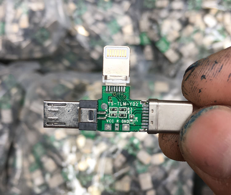 高级镀金micro usb和苹果插头和type-c 插头，3插头