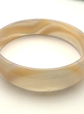 正品特价天然玛瑙俏色玉髓手镯女蜜糖色冰糖雪梨正镯旺夫镯A21-7