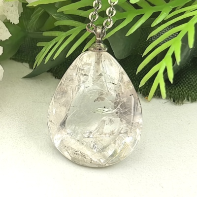 云栖月～特价天然白水晶茶水晶吊坠挂坠饰品A52-91
