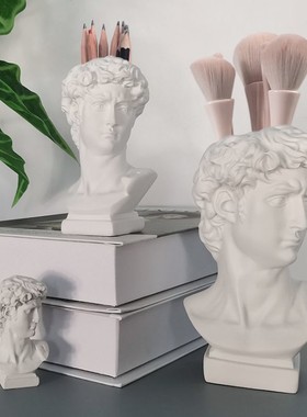 ins复古腮红大卫雕像化妆刷筒插花摆件装饰收纳桶拍照道具