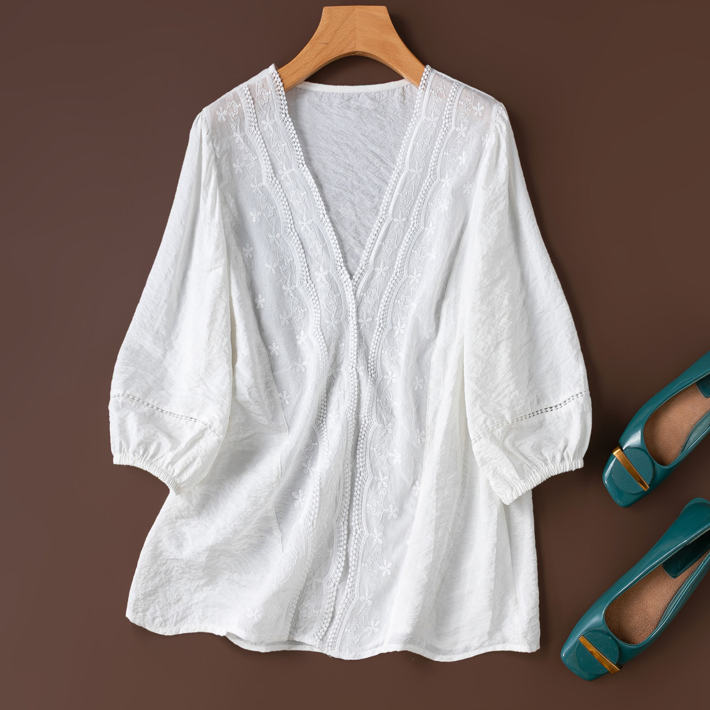 干净日系文艺！桑蚕丝干丝绣花套头衬衫七分袖宽松V领上衣白色夏