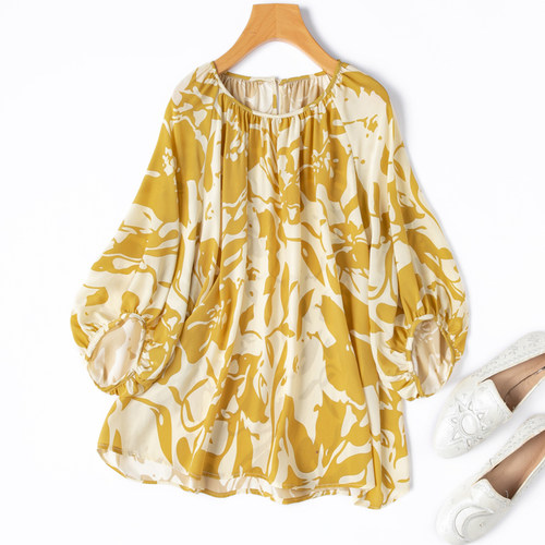 艺术感印花！减龄真丝灯笼袖T恤