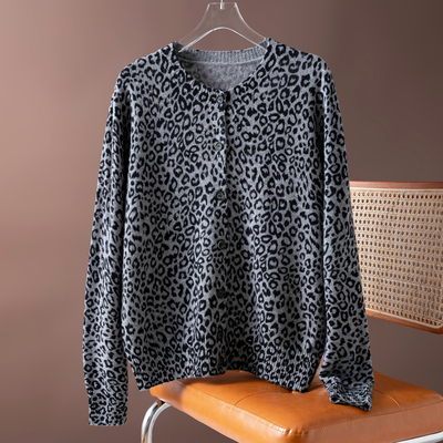 豹纹纯羊毛基础圆领长袖毛衣开衫