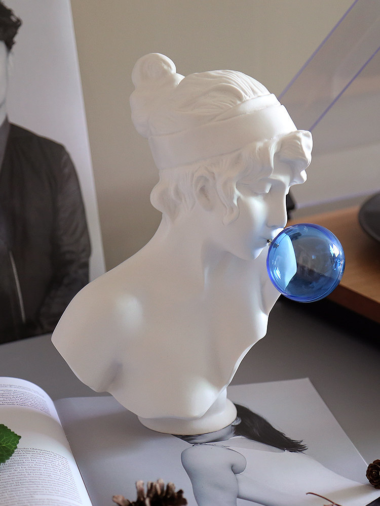 橙色吹泡泡女孩雕像北欧现代客厅艺术人物雕塑摆件橱窗家居装饰品