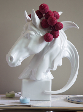 艺术陶瓷摆件白色马头家居装饰品
