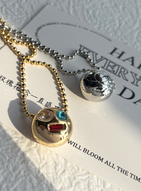 区区欧阳同款笑脸吊坠项链女设计感小众时尚轻奢高级感配饰锁骨链