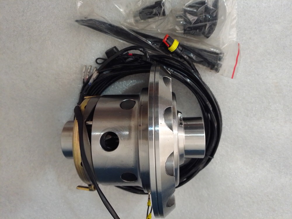 适用于山东黑豹 山东凯马轻卡货车配件后桥牙包电控差速器锁