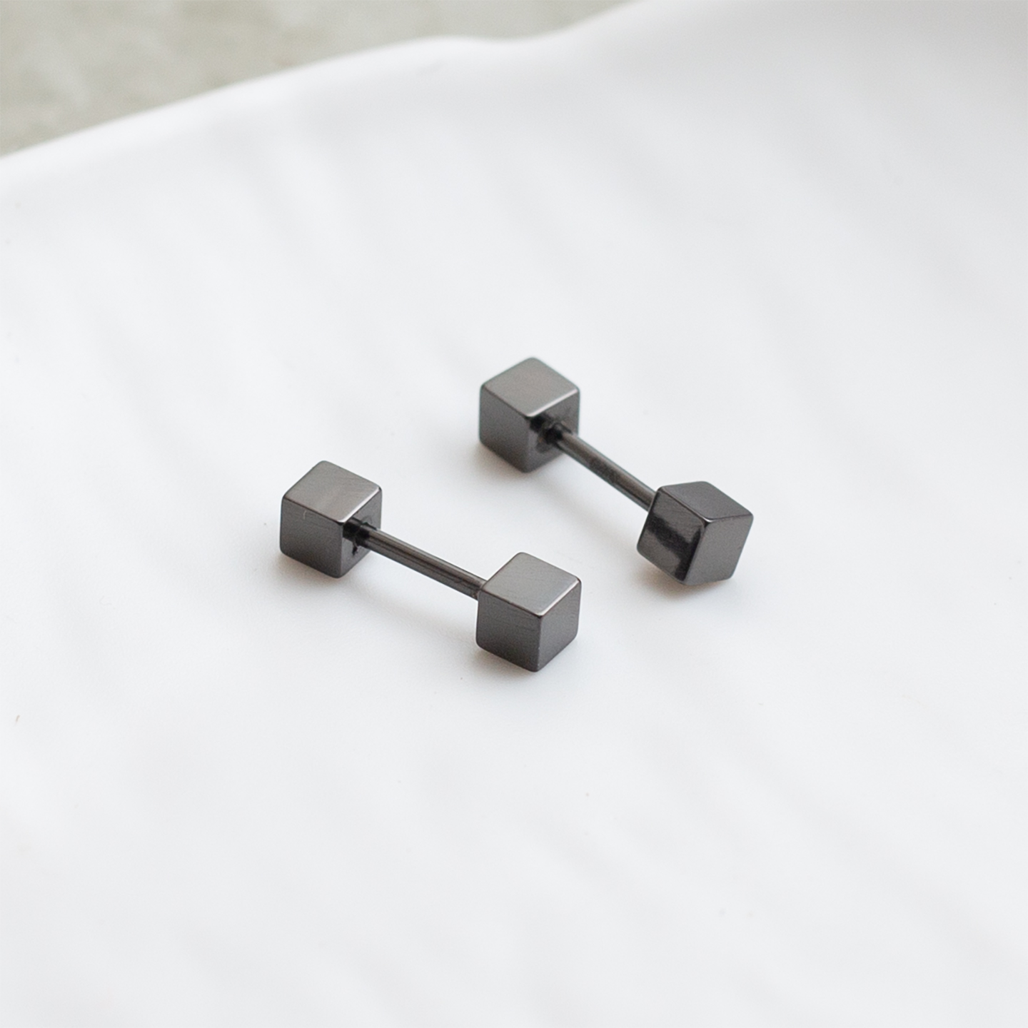 通体S925纯银气质韩版银饰耳钉