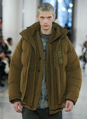 国内现货 White Mountaineering ×Taion Down Jacket 立领羽绒服