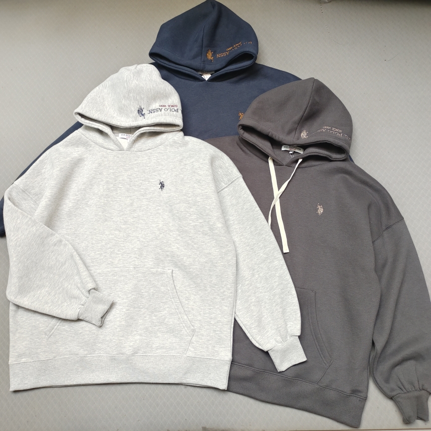 日单男女同款秋冬加绒连帽套头宽松落肩刺绣马卫衣绒衣绒衫外套